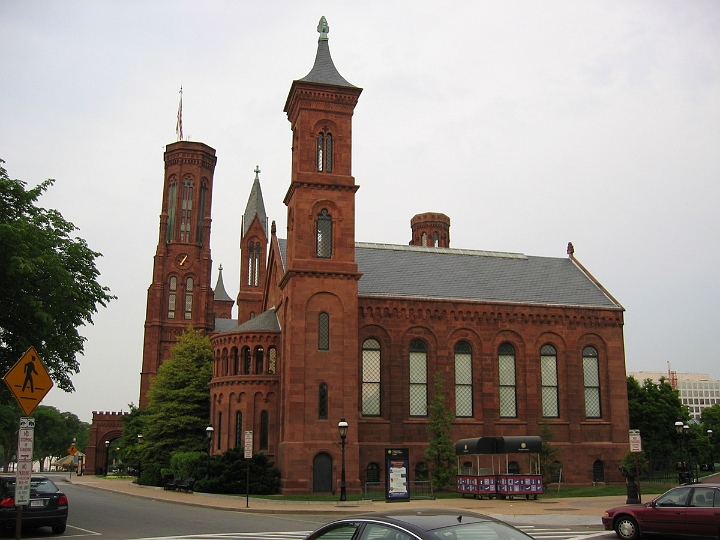 33 Smithsonian Castle.JPG
